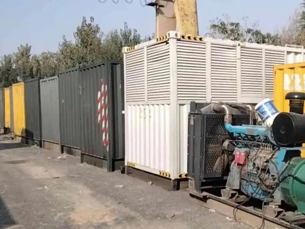 曲江200KW柴油发电机机组每小时油耗是多少？