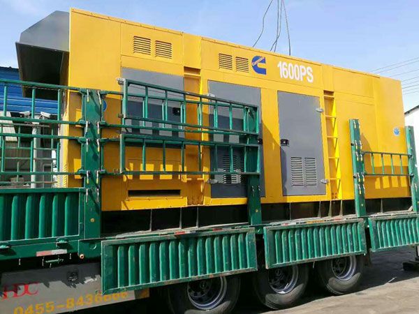 曲江测量水冷式机油散热器密封件尺寸时的注意事项有哪些？